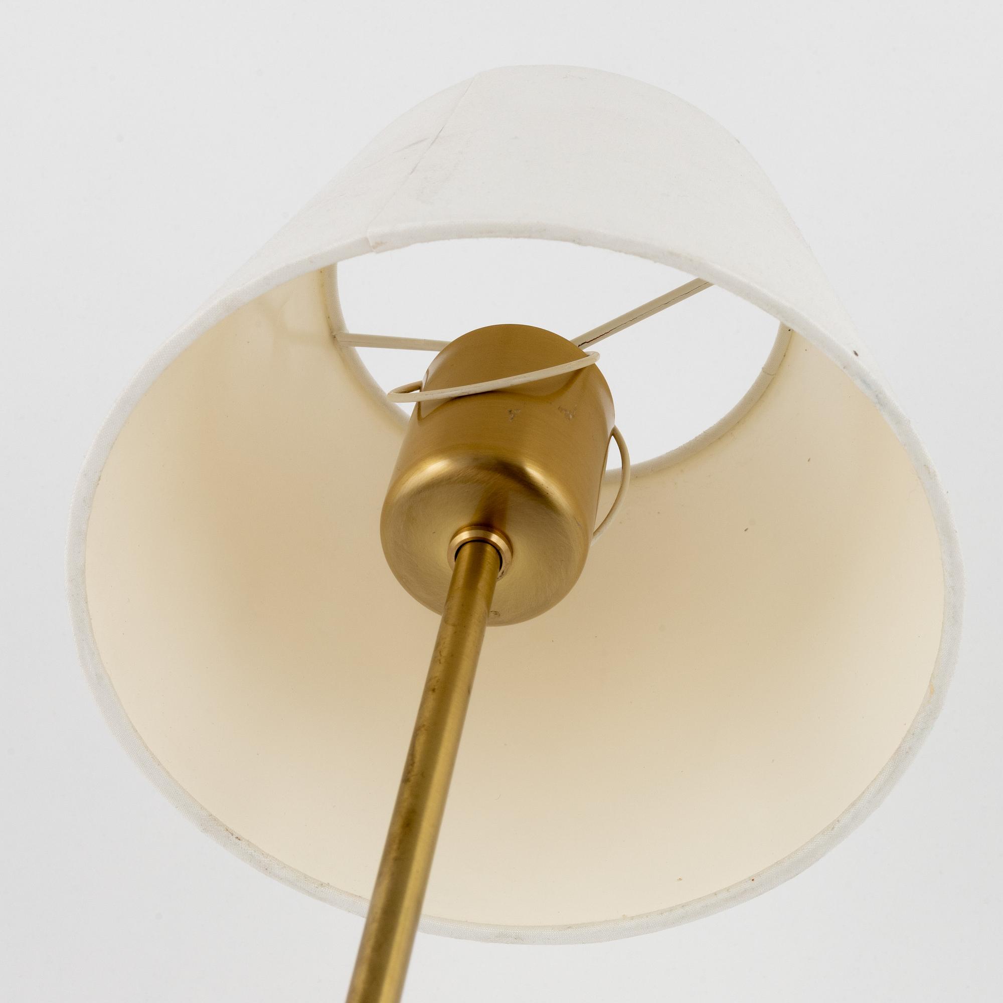 Josef Frank, bordslampa, modell 2332, Firma Svenskt Tenn.