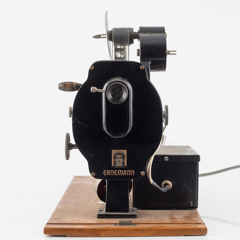 An Ernemann projector.