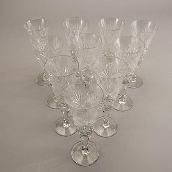 A set of 10 French mid 1900s champagne glasses.