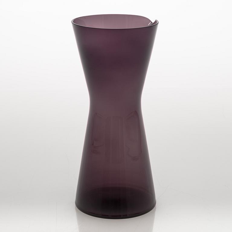 Kaj Franck, dricksglas, 16 st, "Kimara" 2744 och karaff, modell 1610, Nuutajärvi Notsjö 1950-60-tal.