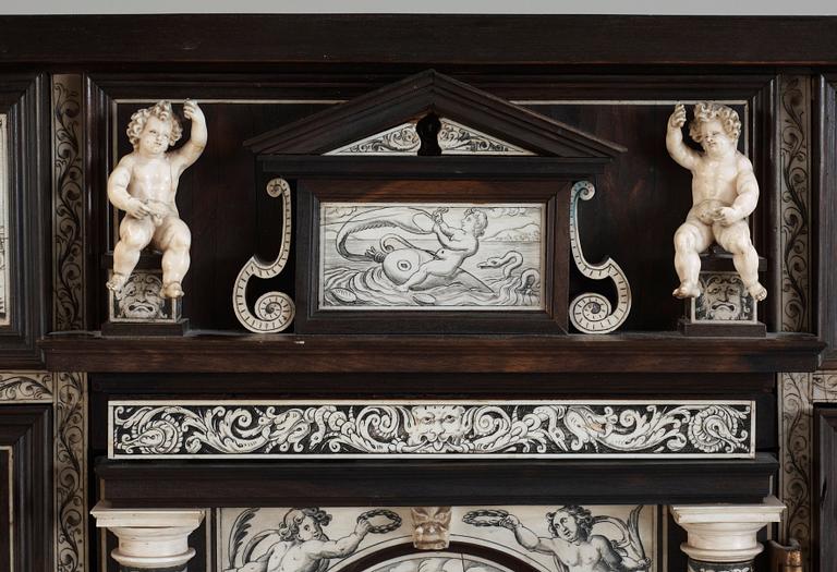 An Italien Baroque-style 19th century cabinet on stand.