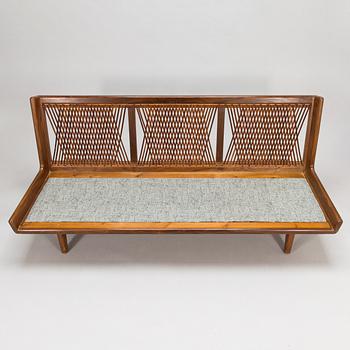 Carl Gustaf Hiort af Ornäs, a mid-20th century 'Studio' sofa for  Hiort Tuote Puunveisto Oy - Träsnideri Ab.