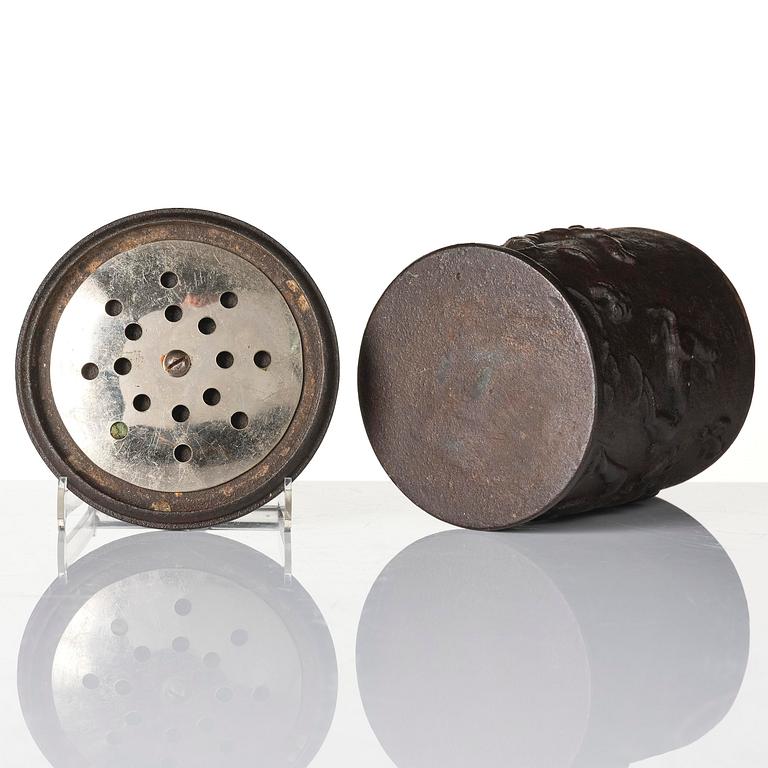 Carl Elmberg, a ”Tobaksburk N:r 1” tobacco jar with lid, Näfveqvarns bruk.