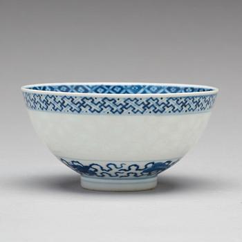 A blue and white bowl, Qing dynasty with Guangxus mark and period (1875-1908).