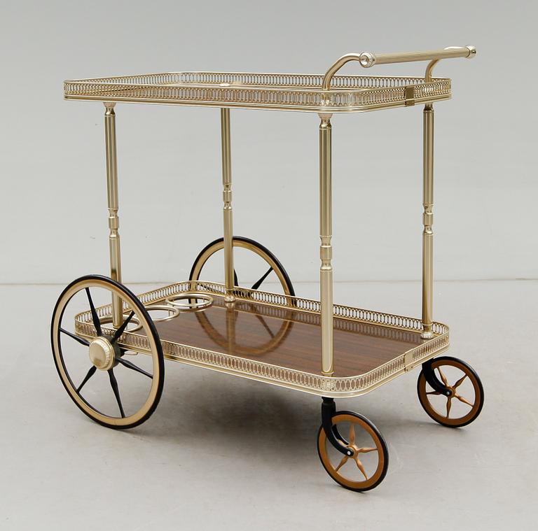 SERVERINGSVAGN, 1900-talets andra hälft.