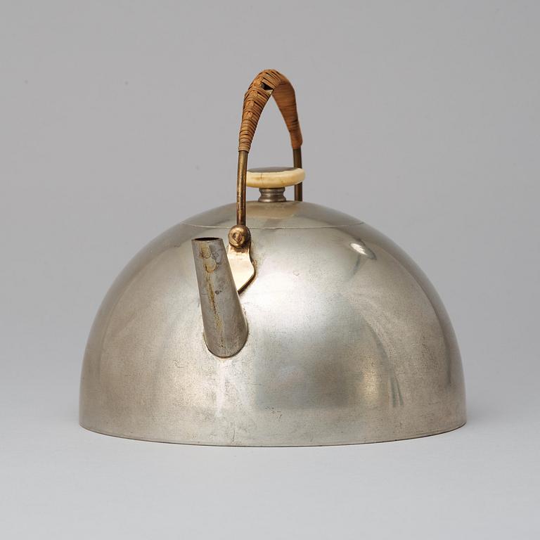 A Svenskt Tenn pewter teapot, Stockholm 1929.