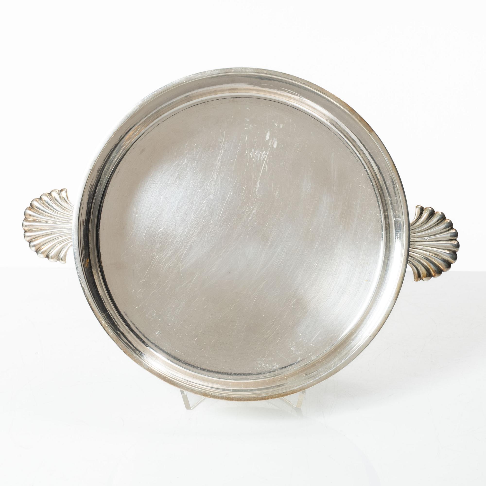 C.G. Råström, a silver plated gratin dish and a soufflé dish, mid-20th Century.