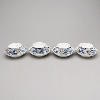 KOPPAR med FAT, 4st, porslin, Kina, 1700-tal.