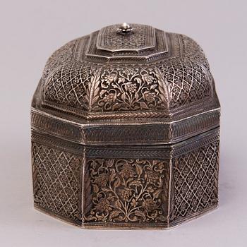 A Persian silver box, 20th Century.