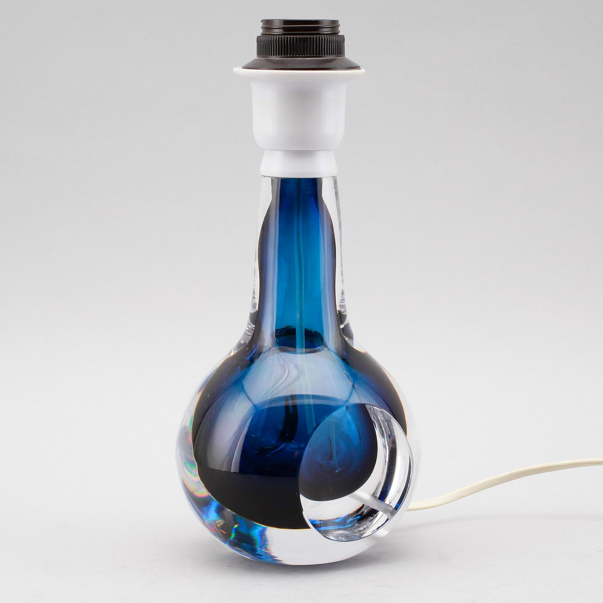 BORDSLAMPA, glas, Kosta, 1900-talets andra hälft.