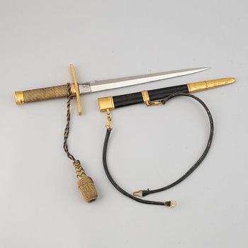 A Swedish Airforce officer's dagger 1952 pattern.