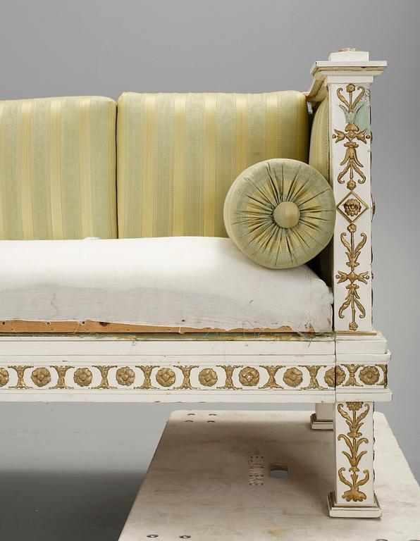 SOFFA, sengustaviansk, omkring år 1800.