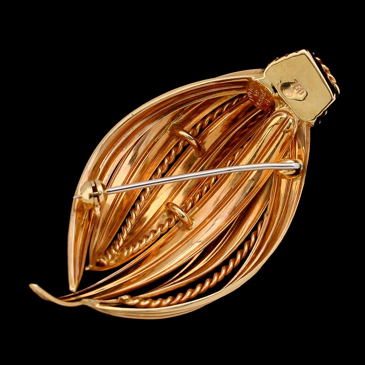 BROSCH, 18 k guld, Tyskland, 1900-talets andra hälft. Vikt ca 11 gram.