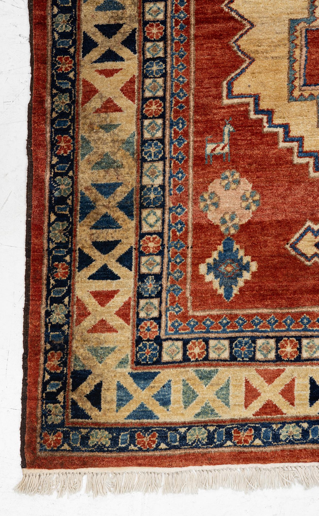 Matta, orientalisk, ca 290 x 204 cm.