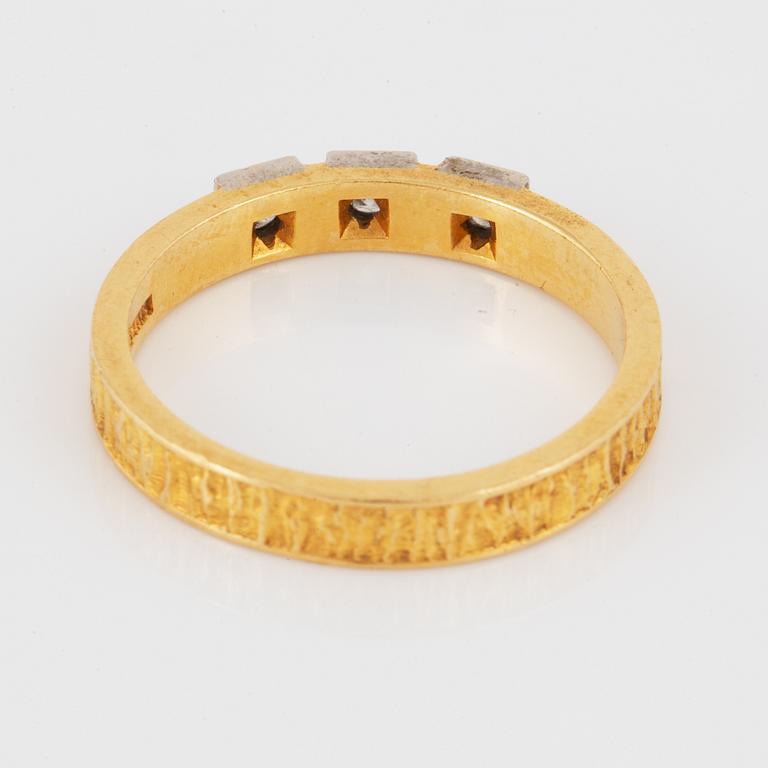 BJÖRN WECKSTRÖM, ring "Timanttikihla" 18K guld med briljantslipade diamanter. Lapponia.