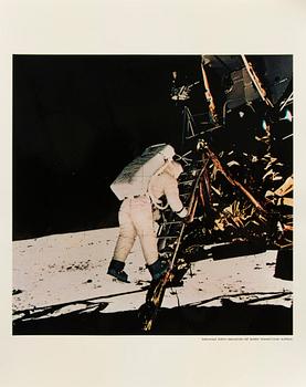 Twenty Photographs of the Moon, publisher Omega / Perkko Oy, 1969.