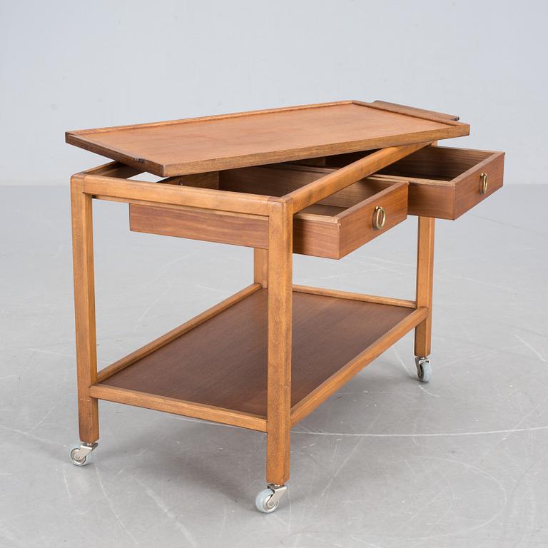 SERVERINGSBORD, 1900-talets andra hälft.