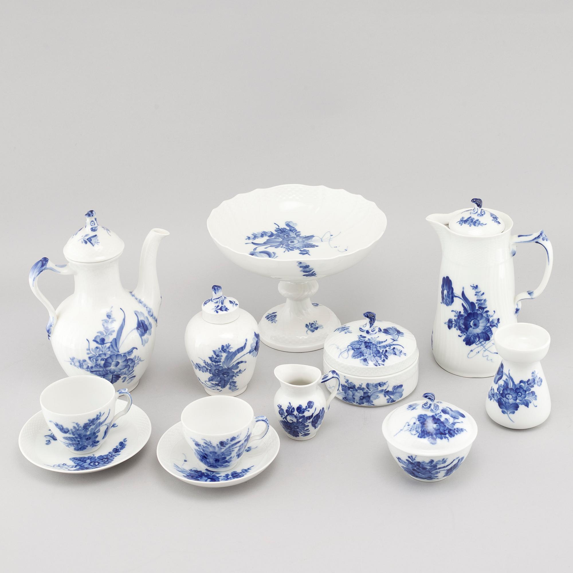 42 pieces of tableware called "Blå Blomst" by Royal Copenhagen, Denmark, during 20th century.