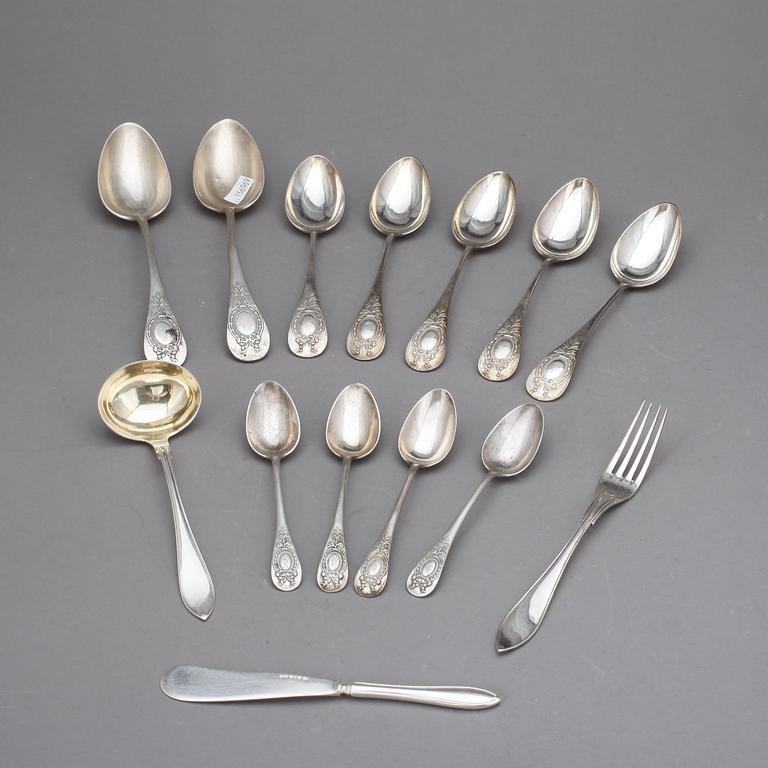 BESTICK, silver, 14 delar, däribland "Medaljong", GAB, sekelskiftet 1800/1900, vikt 542 g.