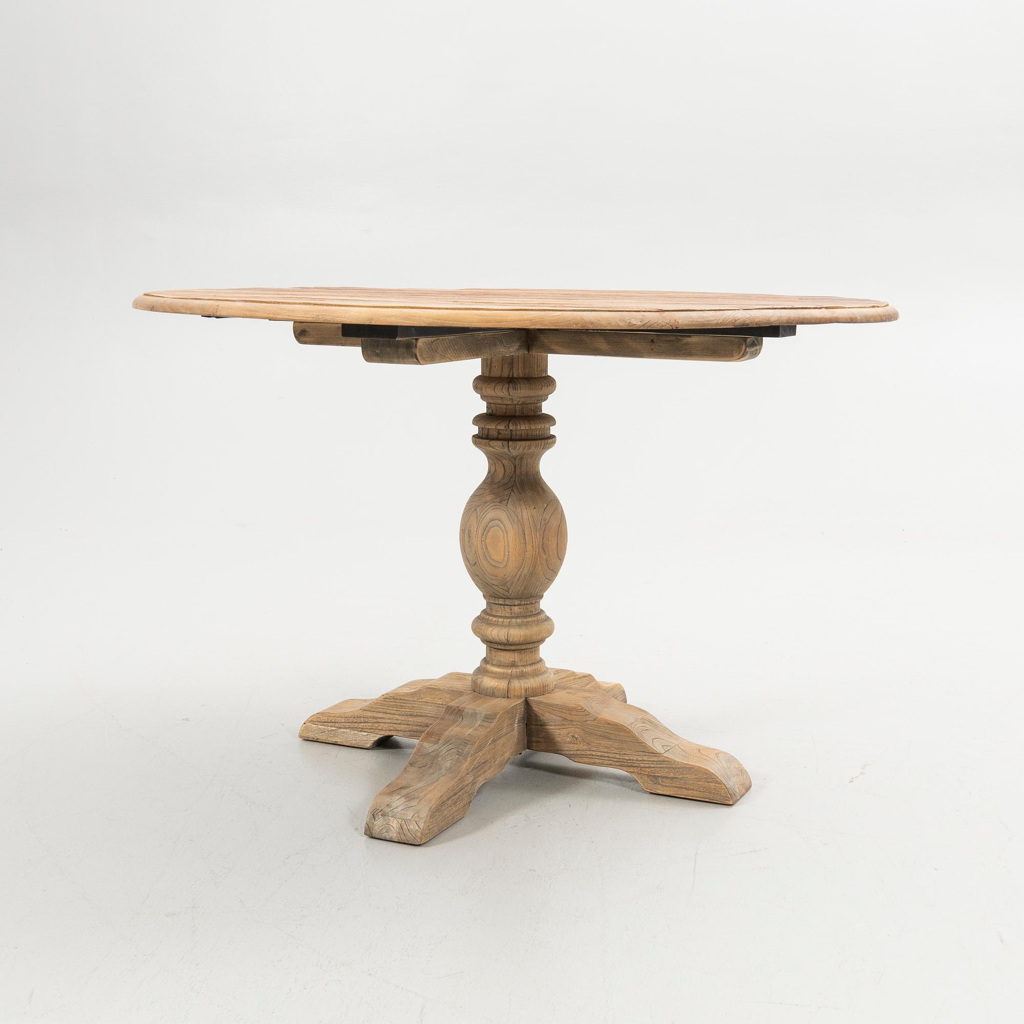 Dining group, 5 pieces, 21st century.
