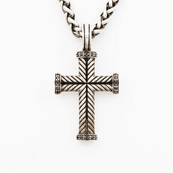 David Yurman, necklace in the form of a cross, silver with black diamonds.