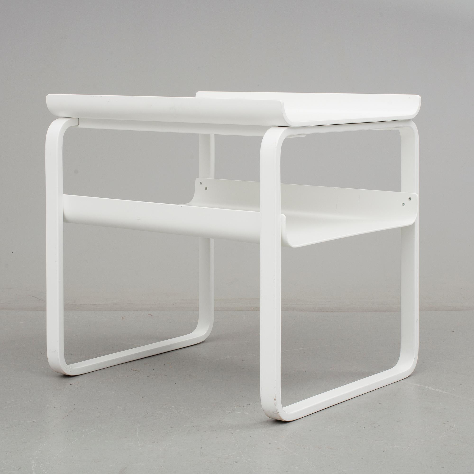 BORD, modell 75, Alvar Aalto, Artek 2000-tal.