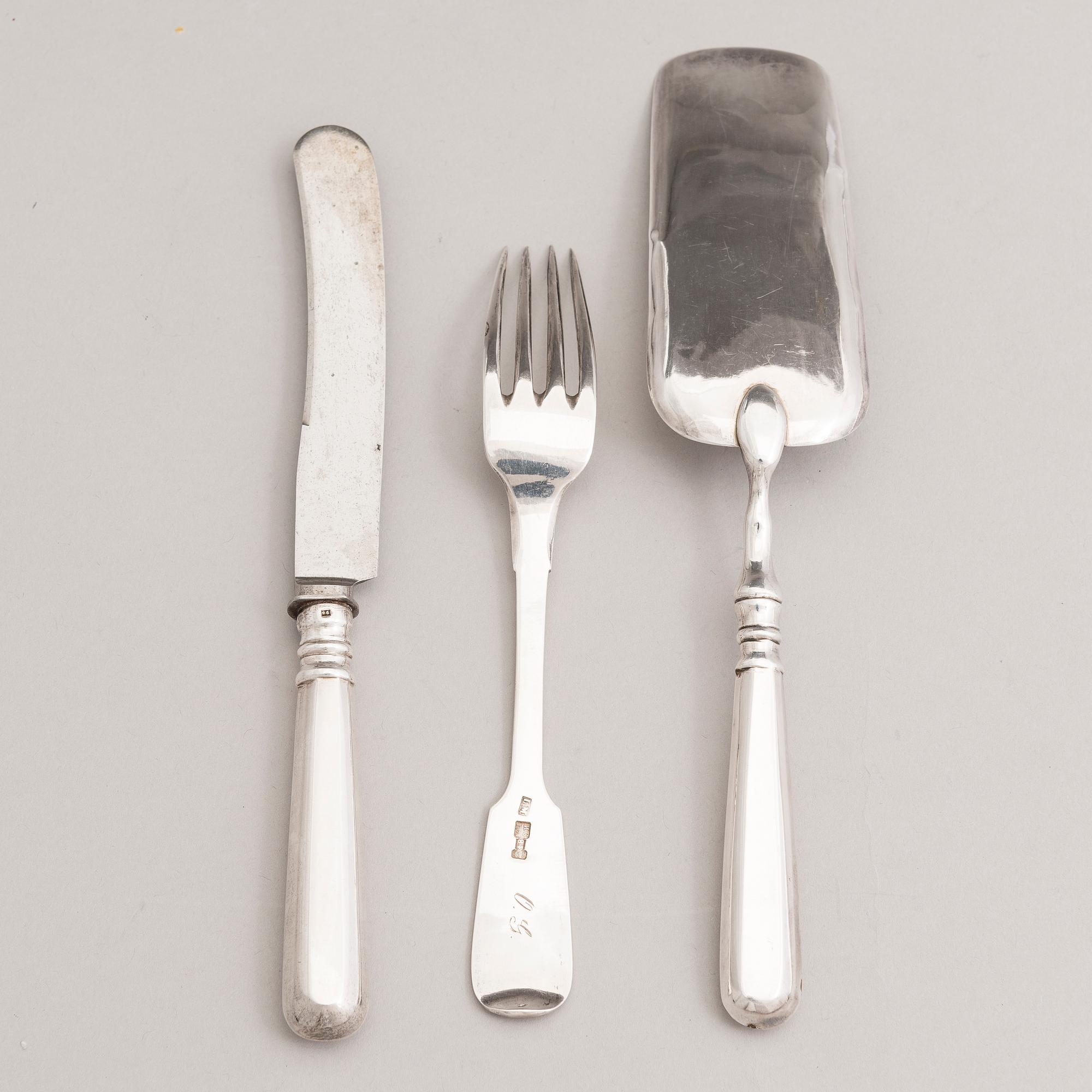 LEOPOLD MICHELSEN, A silver cake server and a knife and fork, Tallinn 1879-81.