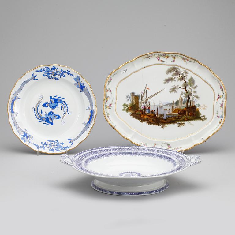 PARTI PORSLIN, 3 delar, bla meissen, 1900-tal.