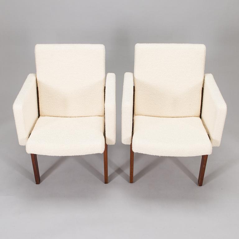 Antti Nurmesniemi, a pair of armchairs. Designed 1959.