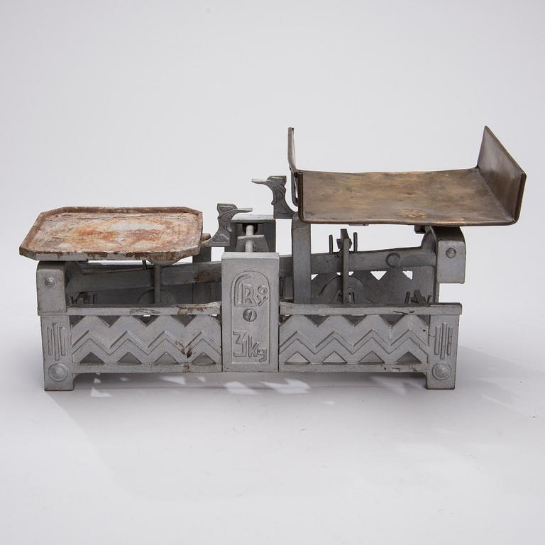 VÅG MED VIKT, metall, LR Oy, Finland, 1900-talets början.