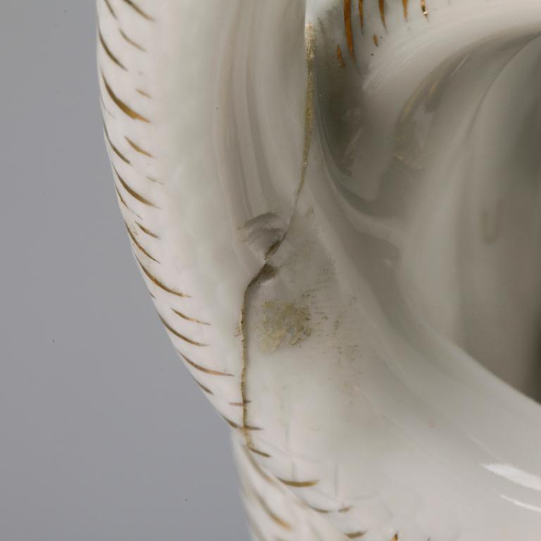 PRAKTURNA, porslin, Meissen, 1900-tal.