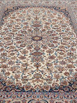 MATTA old Isfahan, märkt Davari, ca 318,5 x 206,5 cm.