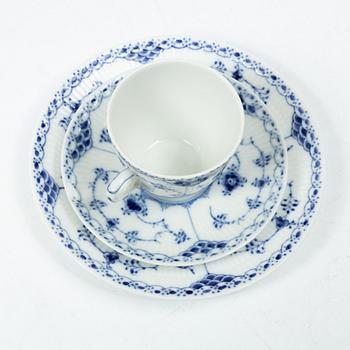 Royal Copenhagen, coffee service, 46 pieces, “Musselmalet Halvblonde”, Denmark.