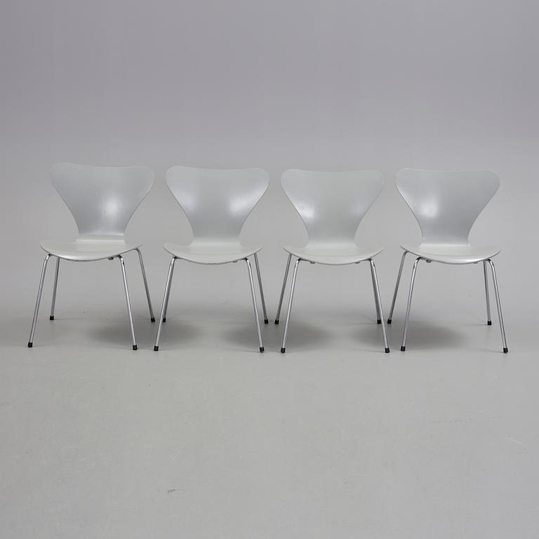STOLAR, 4 st. "Sjuan", Arne Jacobsen, Fritz Hansen 1989.