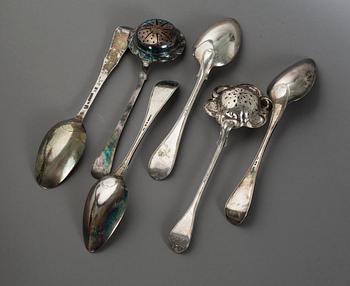 SKEDAR, 4 st samt STRÖSKED, 2 st, silver/nysilver, 1700/1800-tal. Total vikt ca 300 gram.
