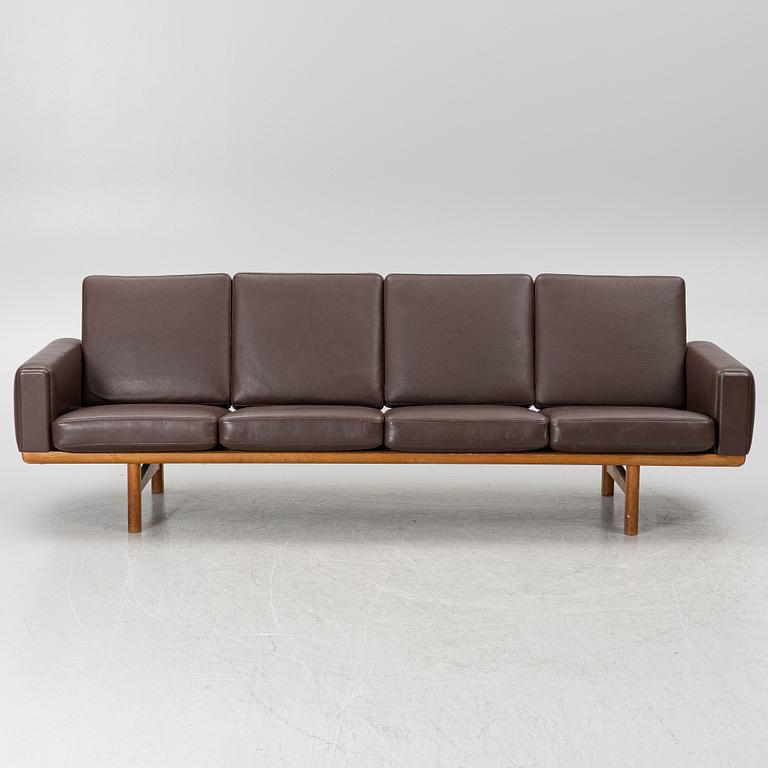 Hans J. Wegner, soffa "GE236" för Getama, Gedsted, Danmark 1900-talets senare del.