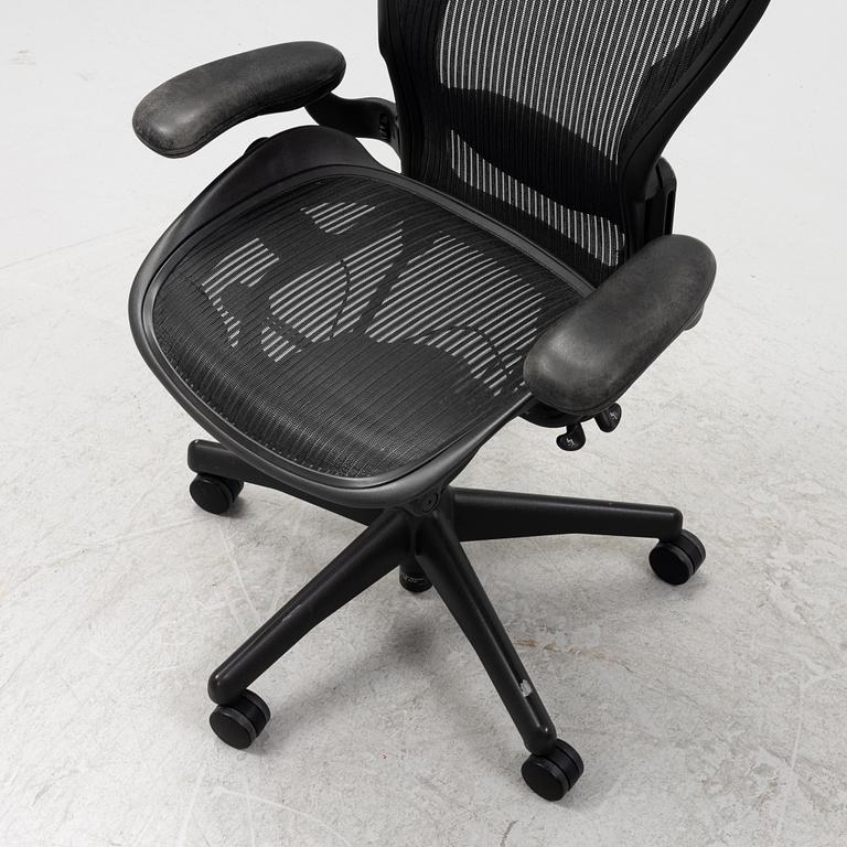 Don Chadwick och Bill Stumpf, skrivbordsstol, "Aeron", Herman Miller.