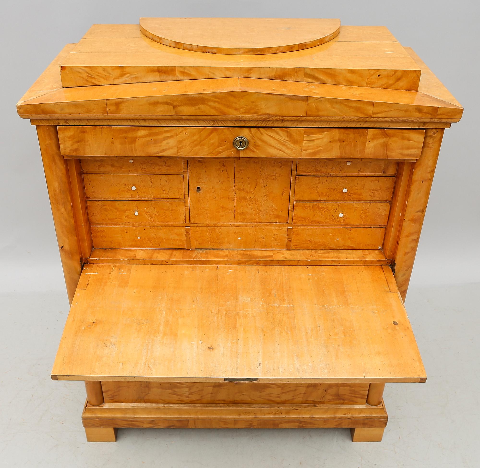 CHIFFONJÉ, Karl-Johan, 1800-talets mitt.