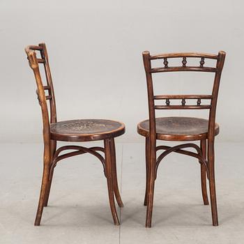 STOLAR, ett par, Thonet, Österrike, stämpelmärkta, 1900-talets första hälft.