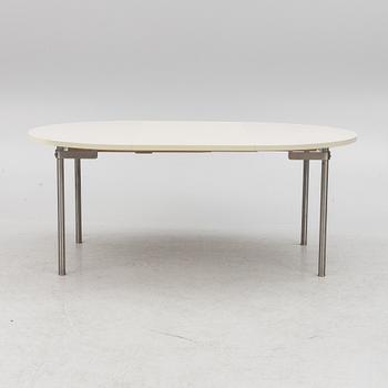 Hans J. Wegner, a dining table, 'CH 388', Carl Hansen & Son.