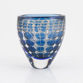 Ingeborg Lundin, an ariel glass vase, Orrefors.