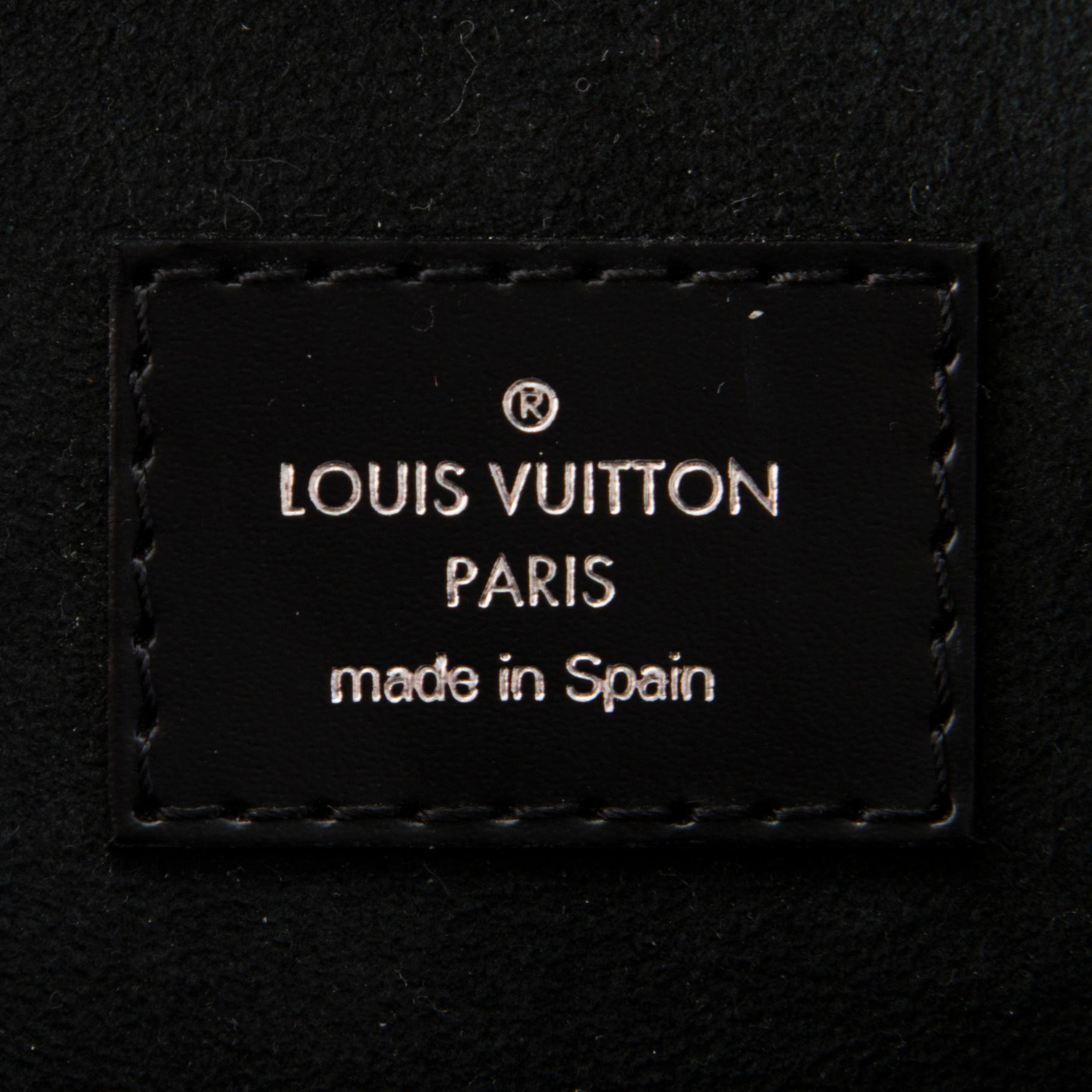 LOUIS VUITTON Black Epi Cluny BB Bag.