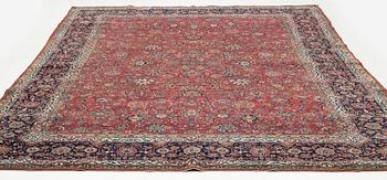 An antique 'Manchester' Kashan carpet, ca 354 x 259 cm.