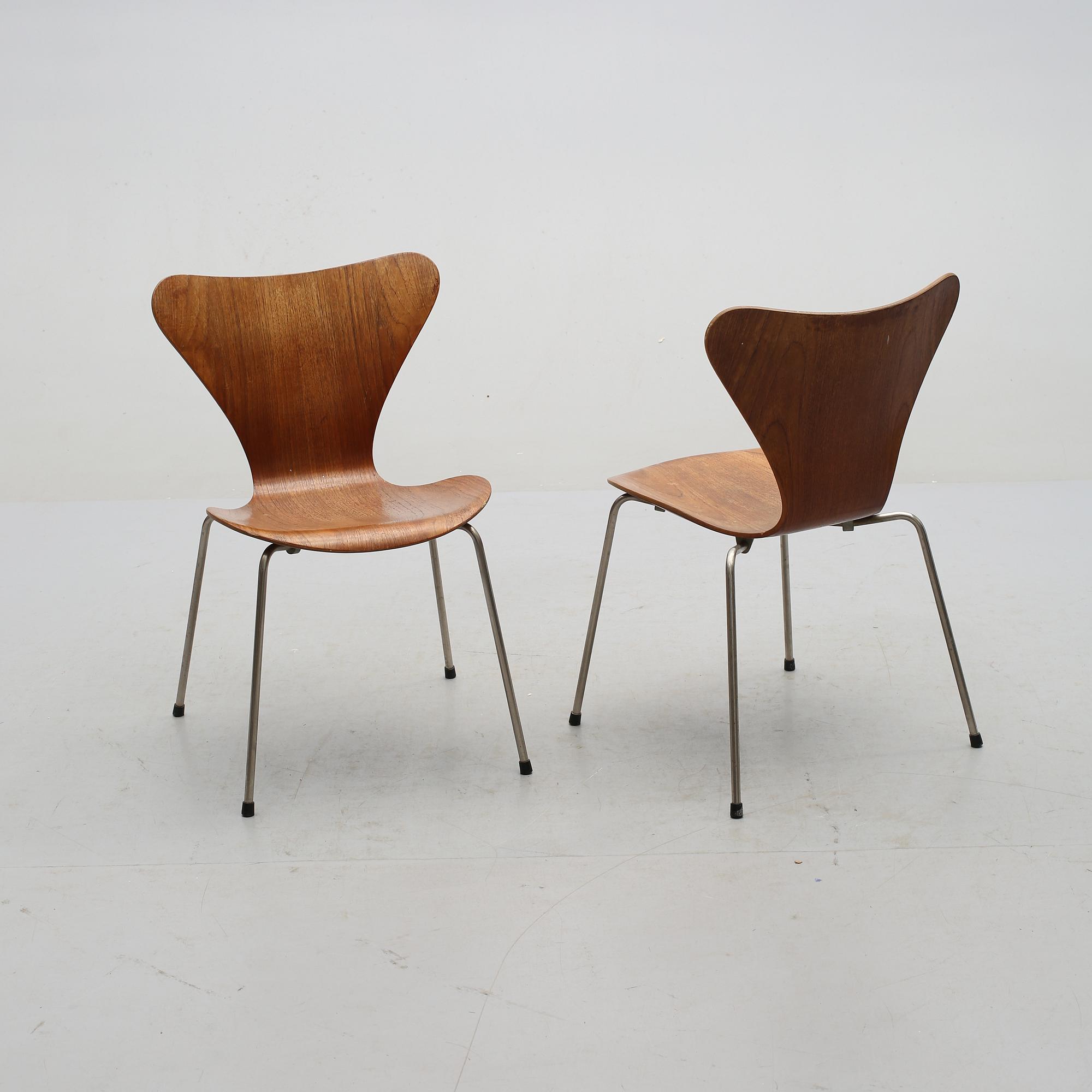 STOLAR, 5 st, "Sjuan" Arne Jacobsen, Fritz hansen, Danmark, 1900-talets andra hälft.