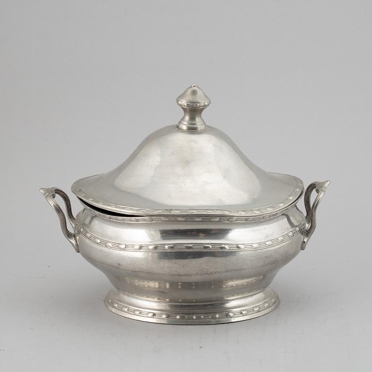 A late Gustavian pewter tureen by C G Malmborg.