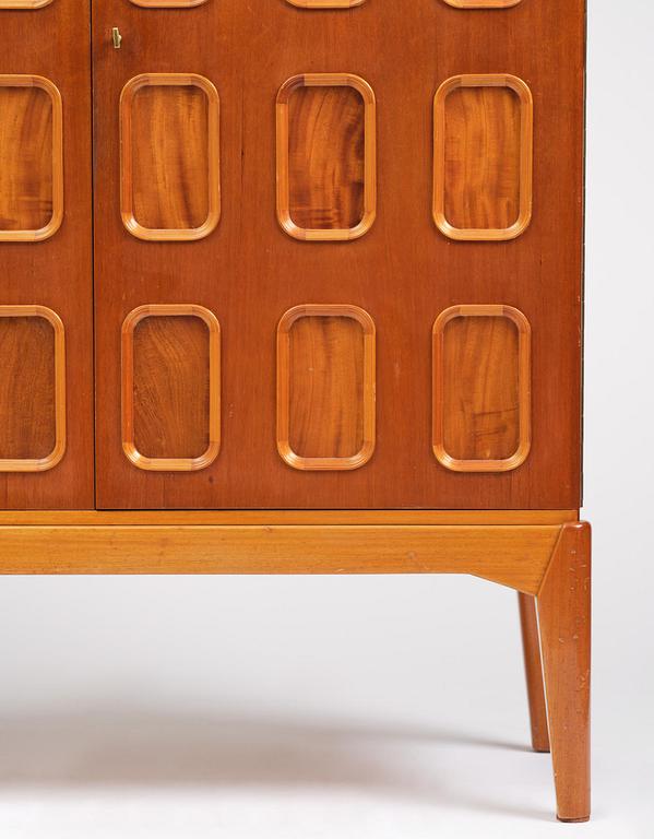 Carl Cederholm, a Swedish Modern cabinet, Stil & Form, Stockholm, 1940s-50s.