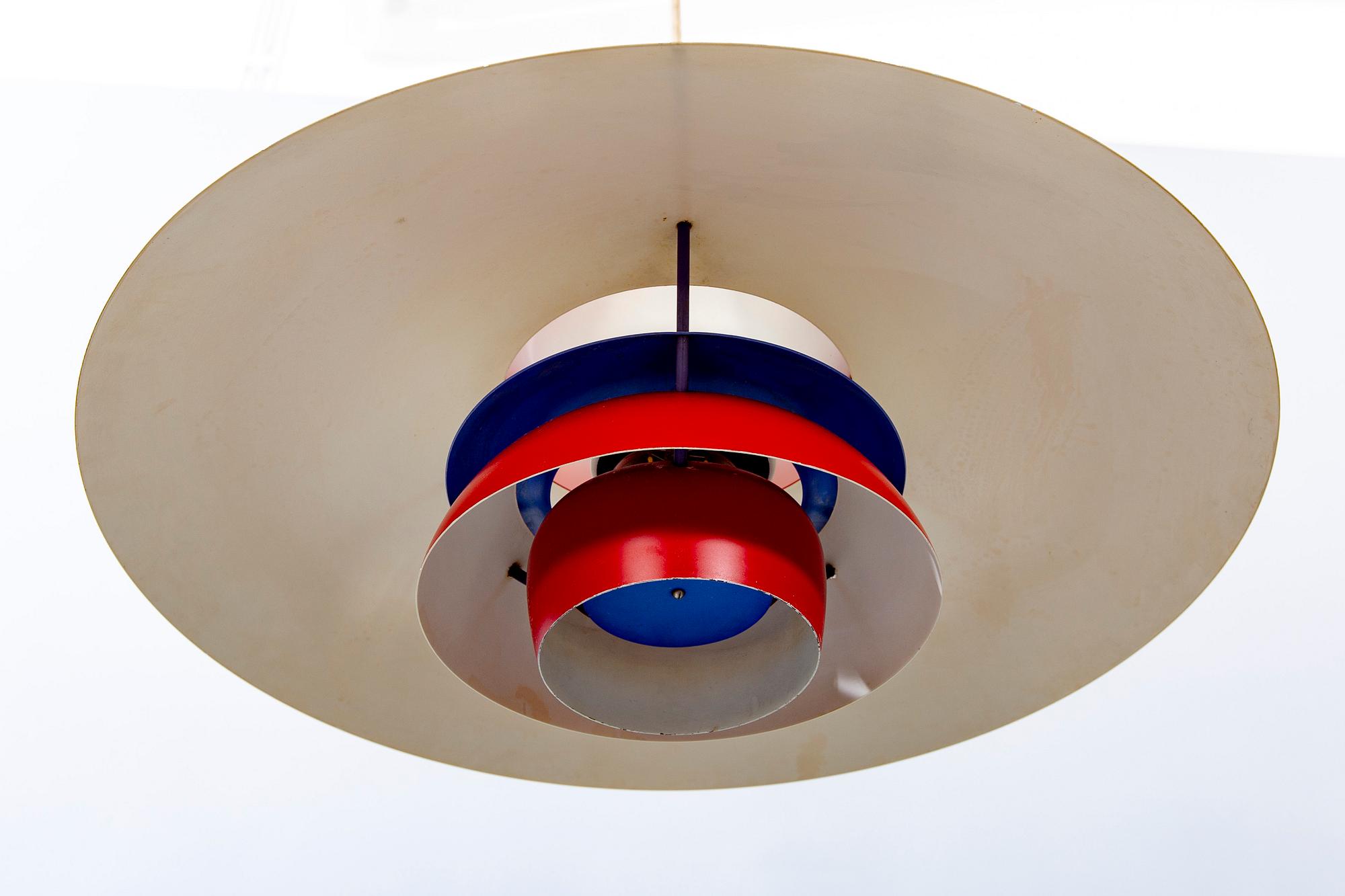 Poul Henningsen, taklampa, "PH 5", Louis Poulsen, Danmark, 1970-tal.