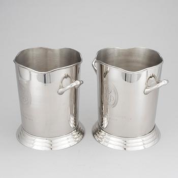 2 champagne coolers in white metal, modern manufacturing.