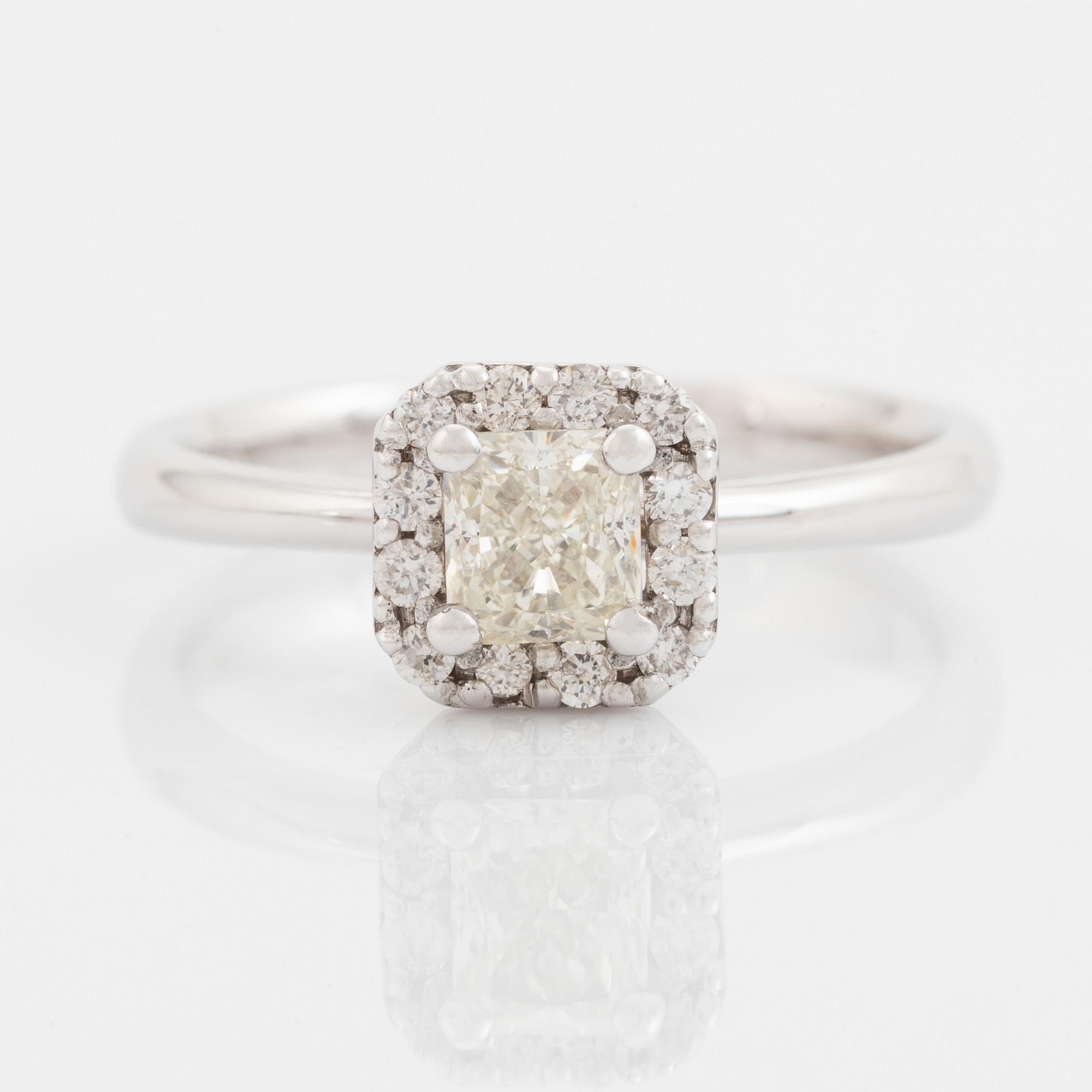 Radiant cut diamond and brilliant cut diamond ring.