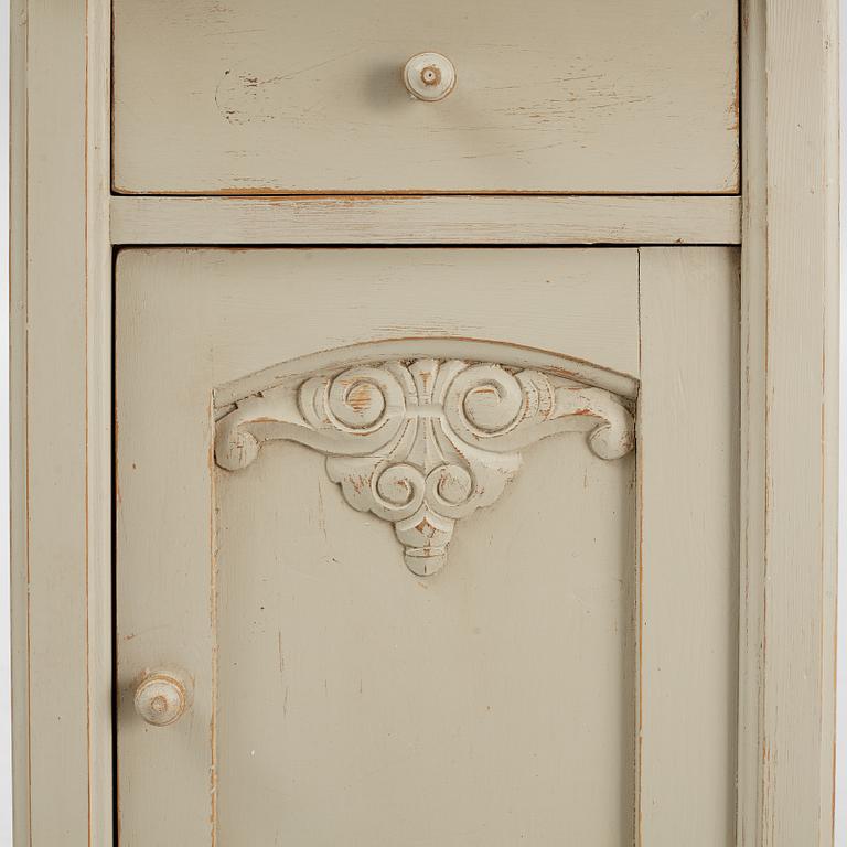 Sängbord, ett par, tidigt 1900-tal.